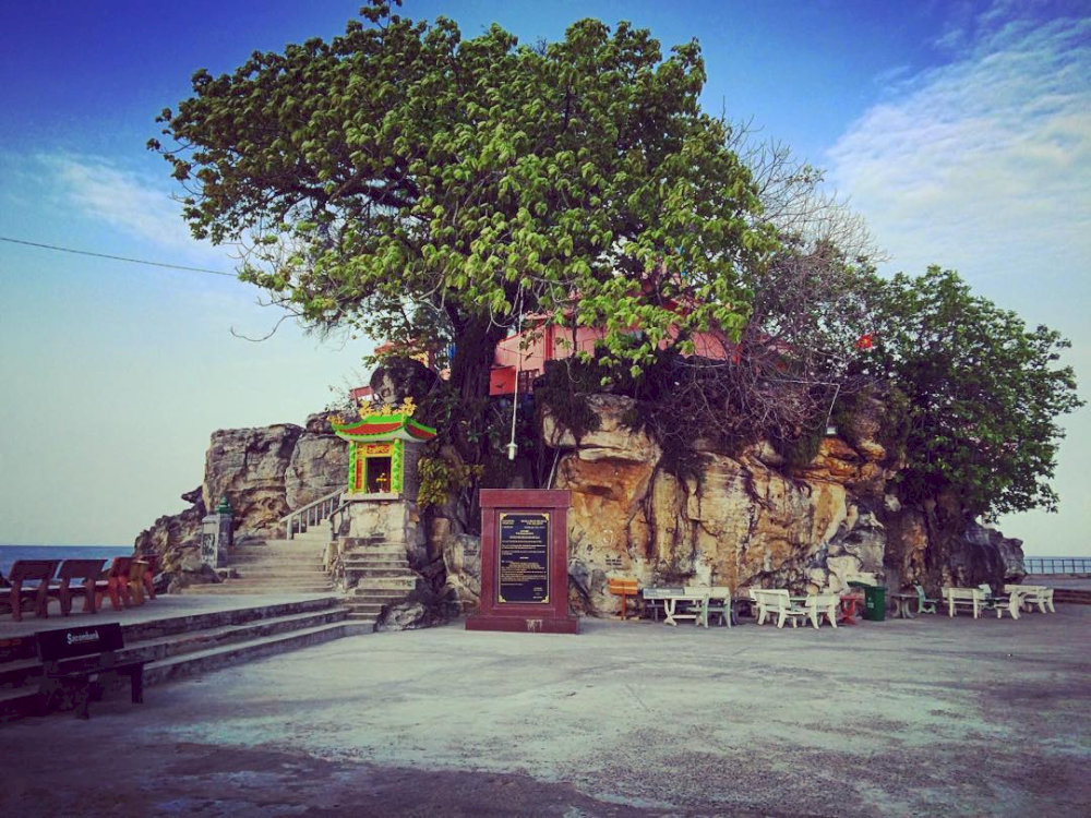 Dinh Cau is famous for its sacredness